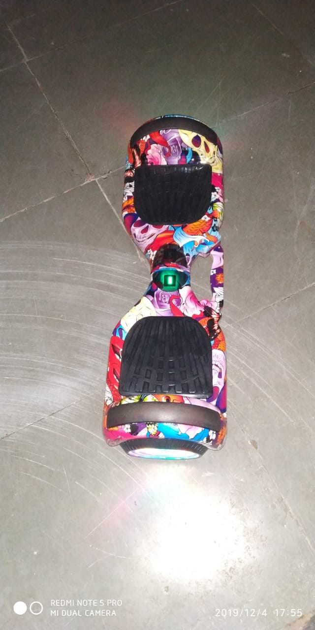 Colorful Bluetooth hoverboard for children with vibrant design available to buy Bluetooth hoverboard for children Ahmedabad Gujarat online
