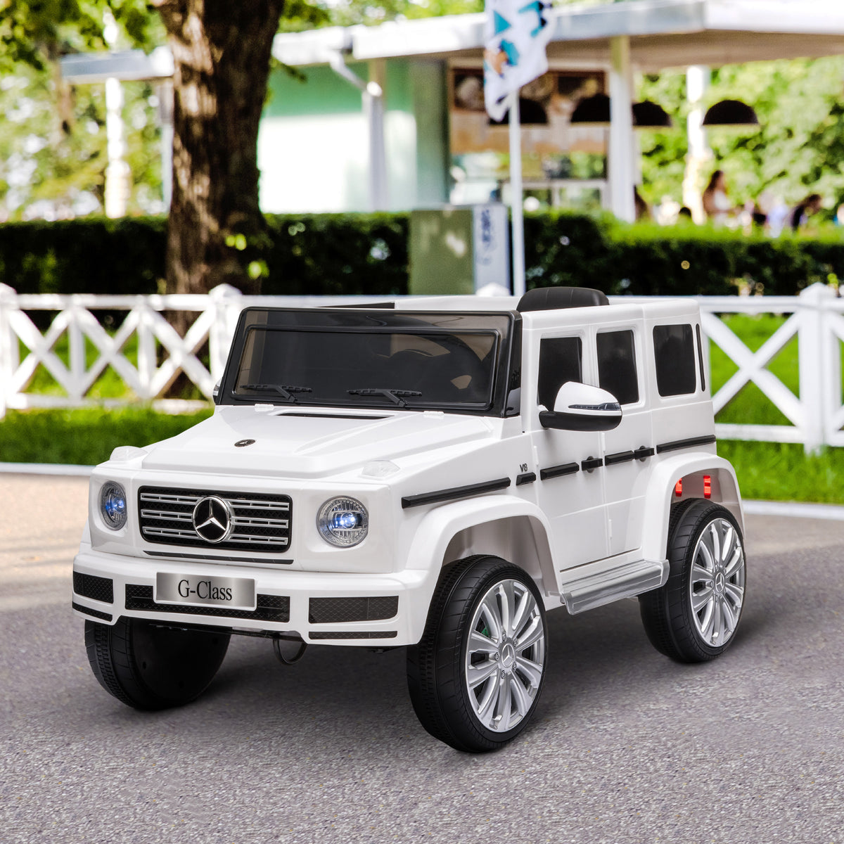 Mercedes Benz G500 Licensed 12V Kids Electric Ride On Car Toy With Parental Remote Control Battery-powered 2 Motors Music Lights MP3 For 3-8 Years Old White