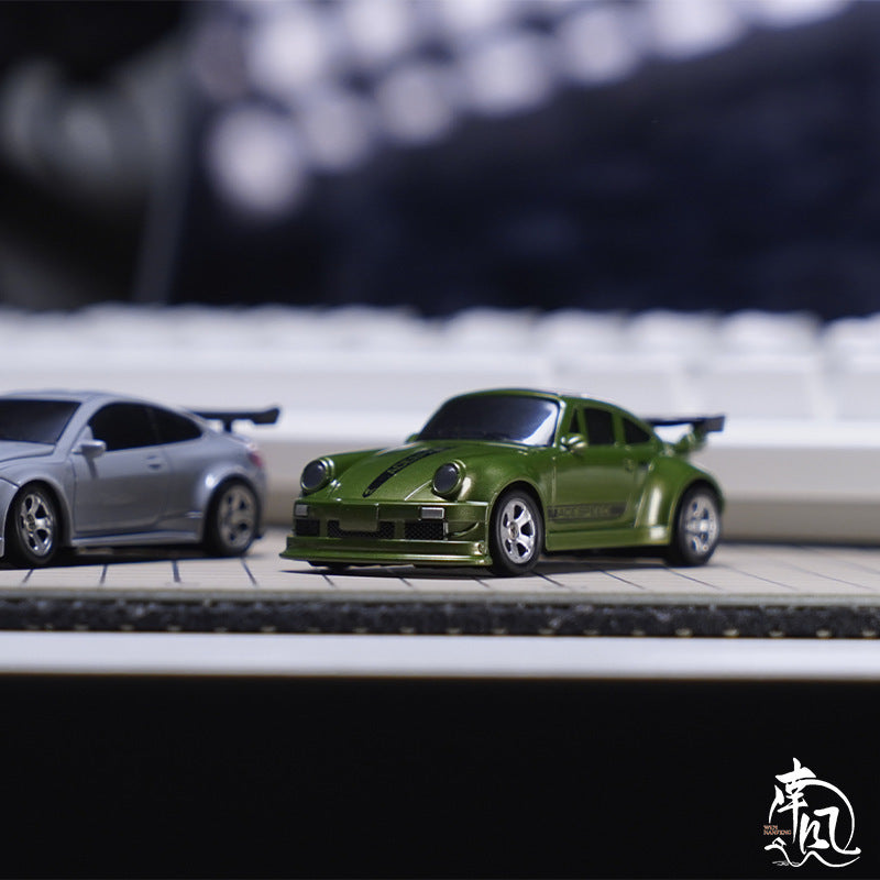 Sam's Toy World 1:64 Desktop Four-wheel Drift Car Remote Control Mini Drift Car Light Toy