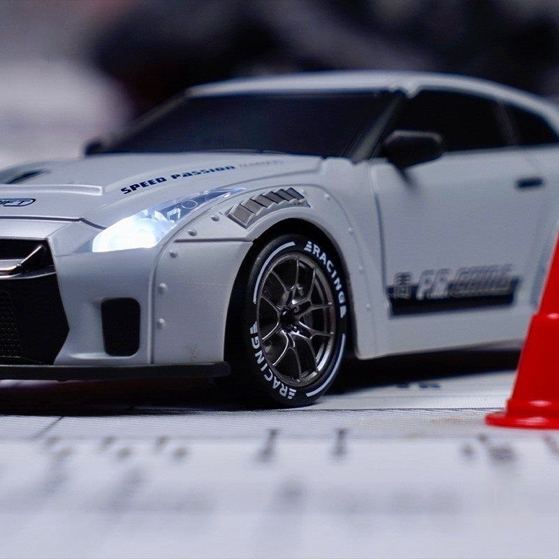 Proportional Remote Control High-speed Drift Car