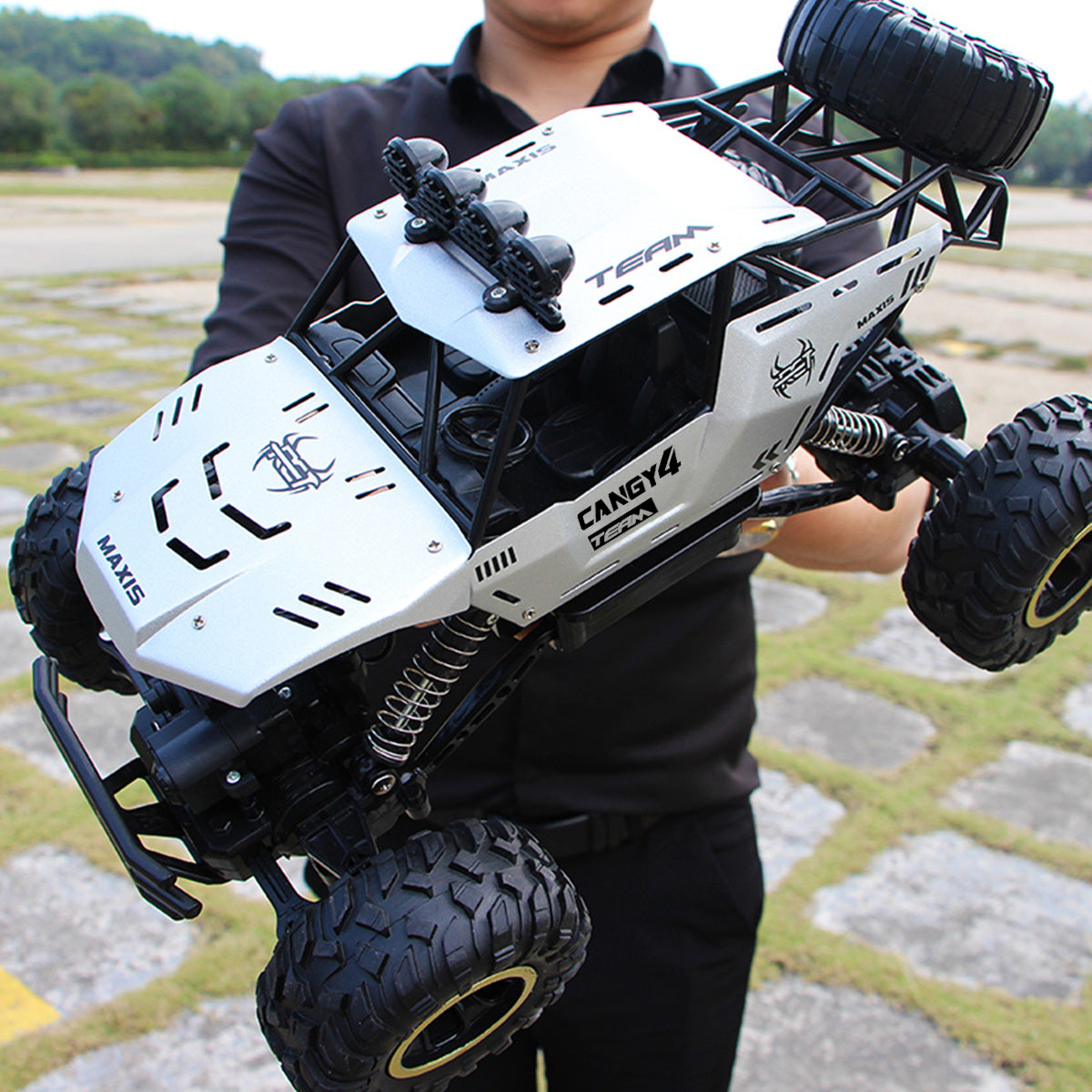 TEMU Can't Sale. Silver,Black RC Car Rock Crawler Rechargeable Off Road Truck 4WD, Metal Shell LED Headlights Remote Control Off Road Car Truck, Logistics Is Randomly Sent By UPS, USPS,UNI,GOFO.