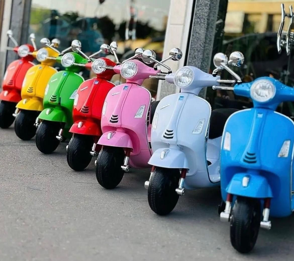 Kids vespa scooter in various colors for ages 3-7, perfect battery scooter for kids in Ahmedabad Gujarat. Sam's Toy World